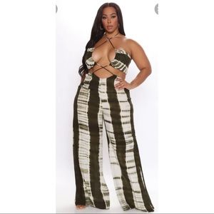 BRAND NEW NEVER WORN vacation outfit!